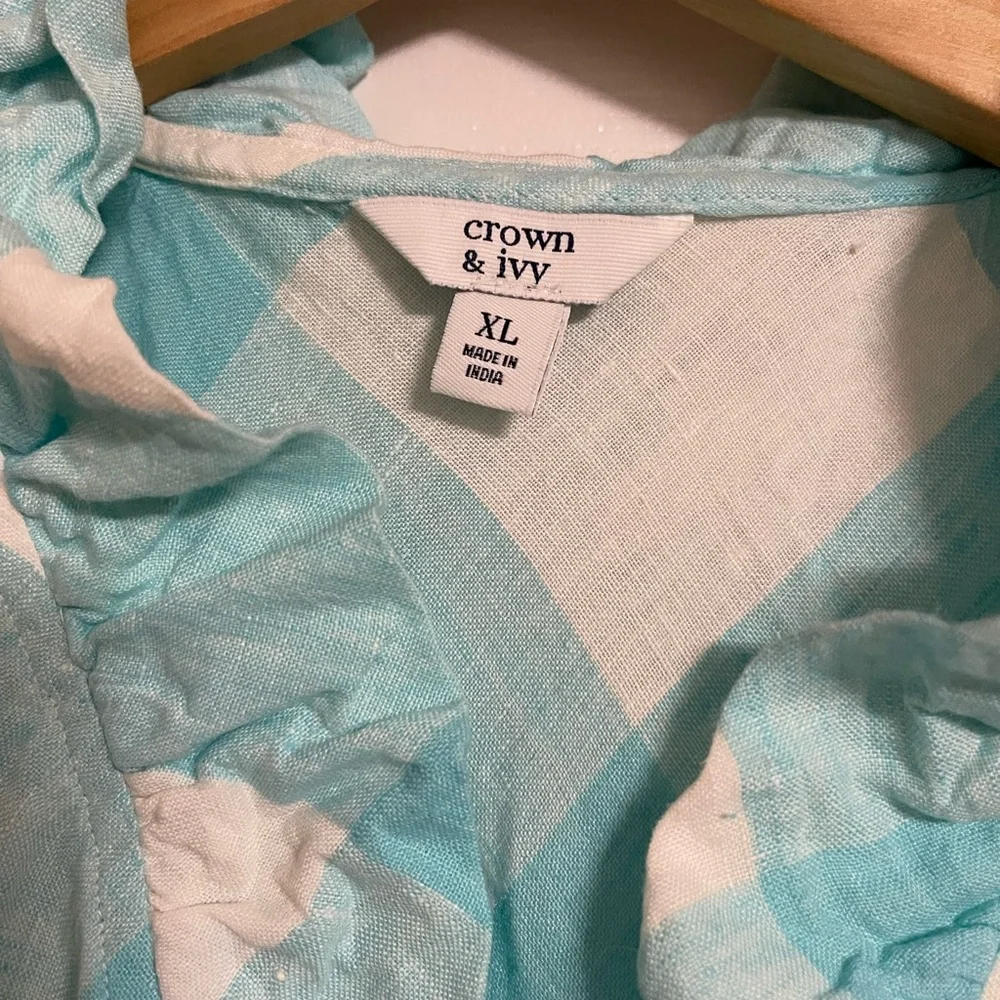 Crown & Ivy Aqua and White Sleeveless Ruffle Neck Linen Blouse XL - Picture 2 of 5